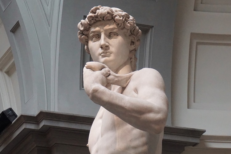ダビデ像は両手に何を持っているの アカデミア美術館の予約の有無など いろのたび 世界一周